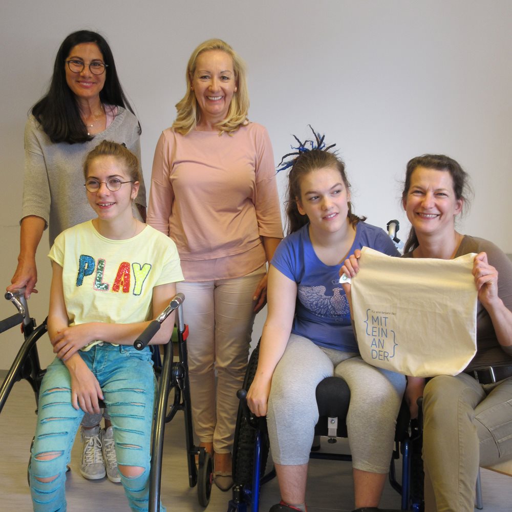 Stimmen zum Projekt – Astrid Handlechner und Martina Auberger von Rolling Home