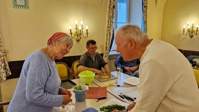 Umsorgende Gemeinschaft - für mehr aktive Teilhabe im Alter im Stadtteil